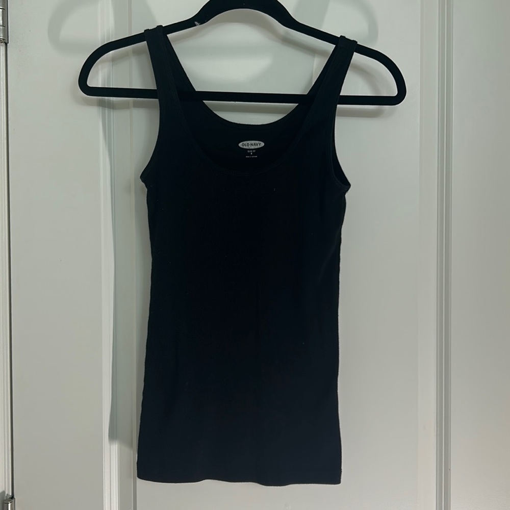Old navy size small slim fit black tank top
